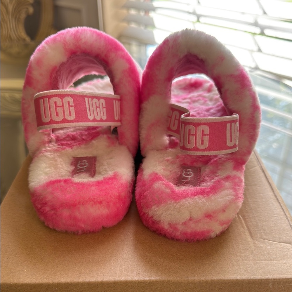 UGG Pink and White Fluffy Slippers (Fluff Yeah) - Picture 3 of 12